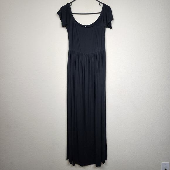 Boutique Dresses & Skirts - XXL Black Stretchy Casual Comfy Dress